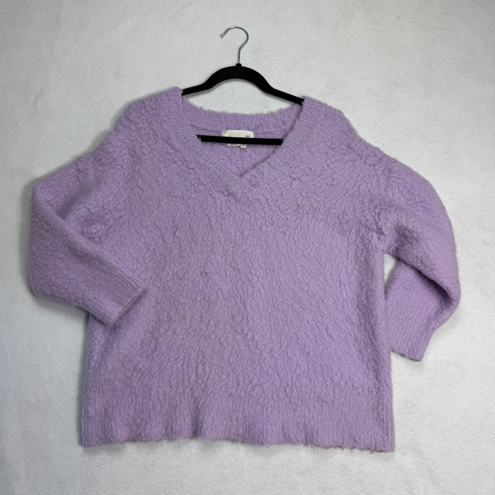 Anthropologie Women's V Neck‎ Fuzzy Sweater Lilac Cozy Oversized Size M